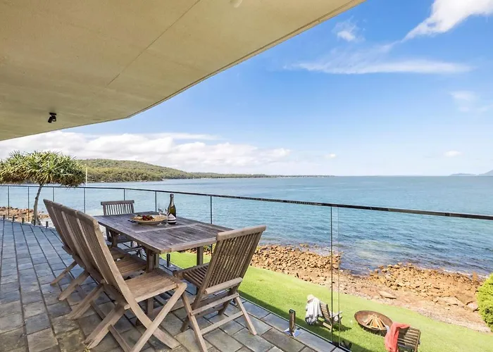 Lanimer Spectacular Waterfront