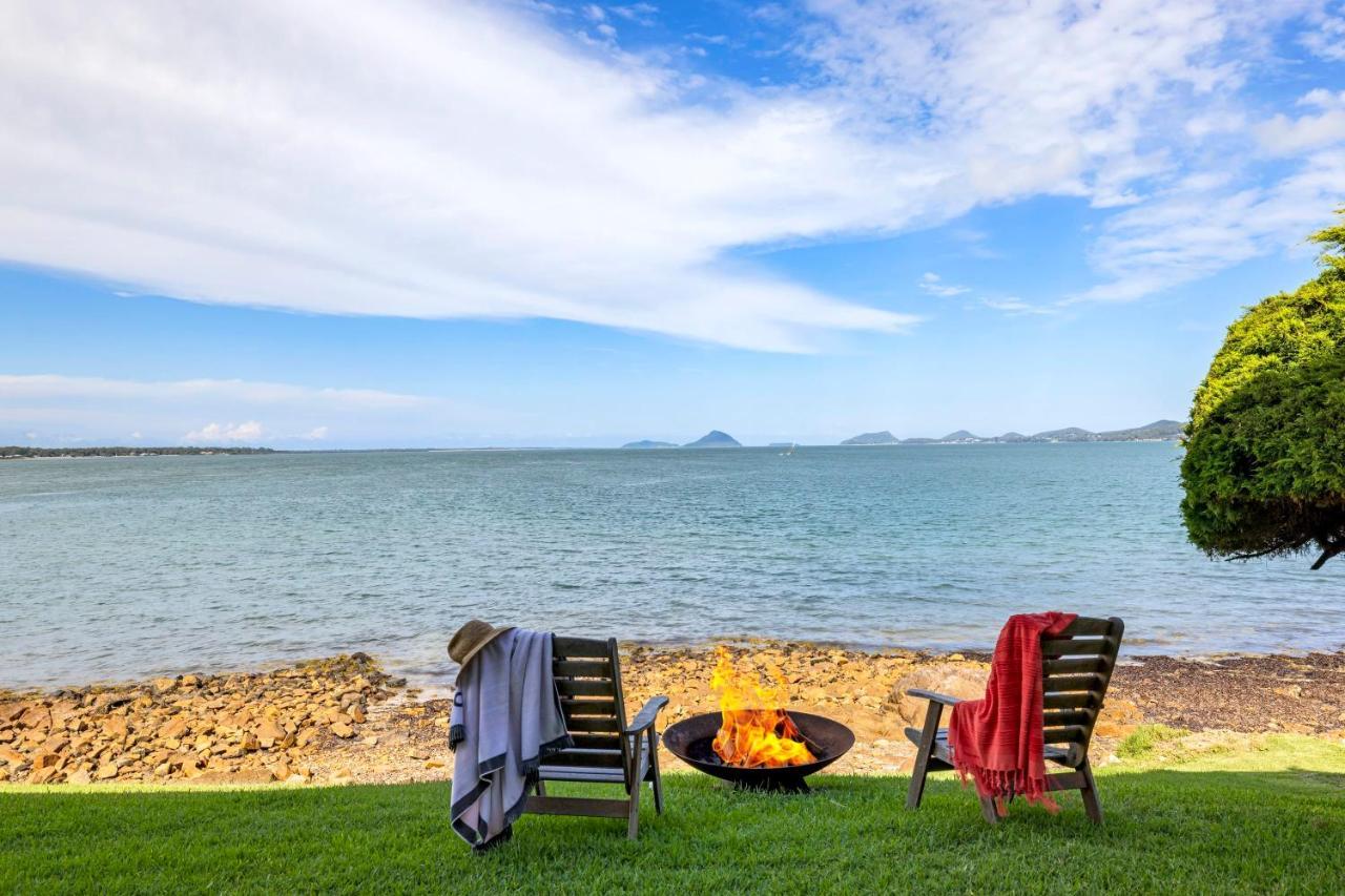 Lanimer Spectacular Waterfront Holiday home