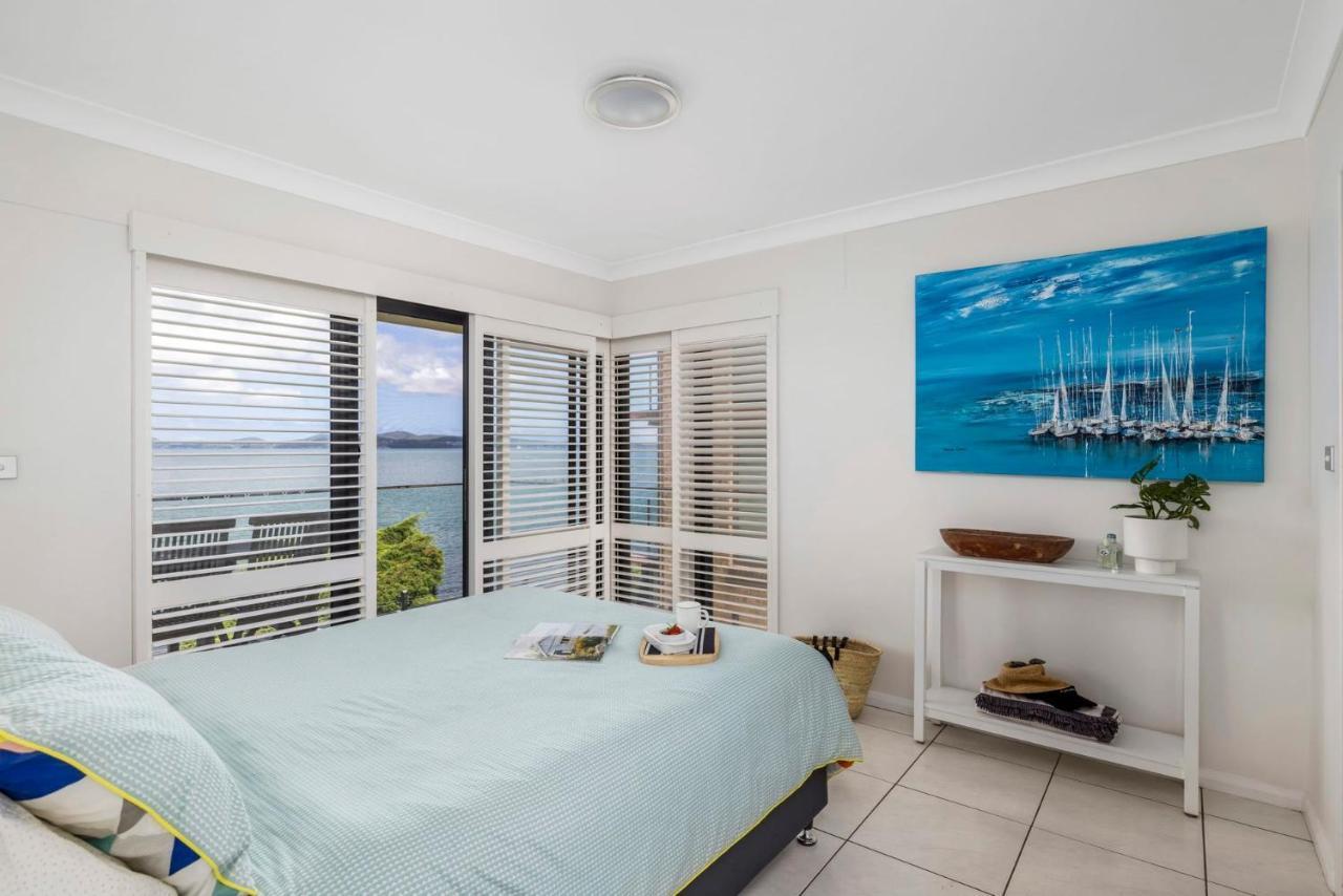 Lanimer Spectacular Waterfront Holiday home Soldiers Point