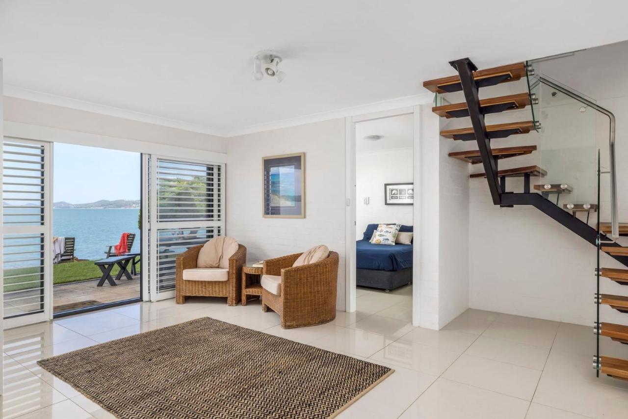 Lanimer Spectacular Waterfront *